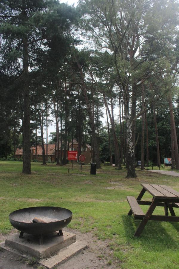 Вилла Avon Tyrrell Outdoor Activity Centre Bransgore Экстерьер фото
