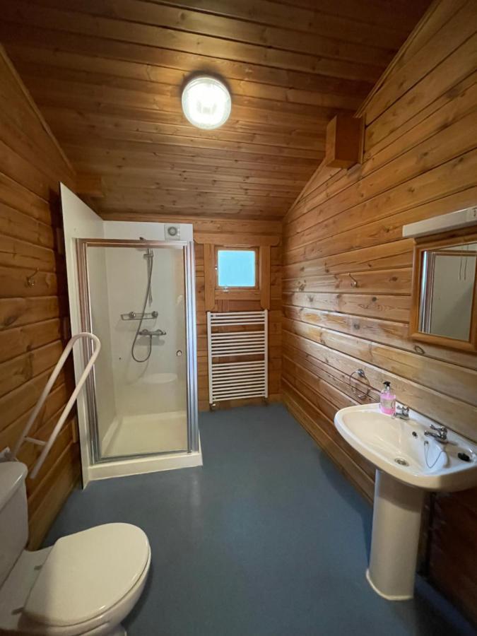 Вилла Avon Tyrrell Outdoor Activity Centre Bransgore Экстерьер фото