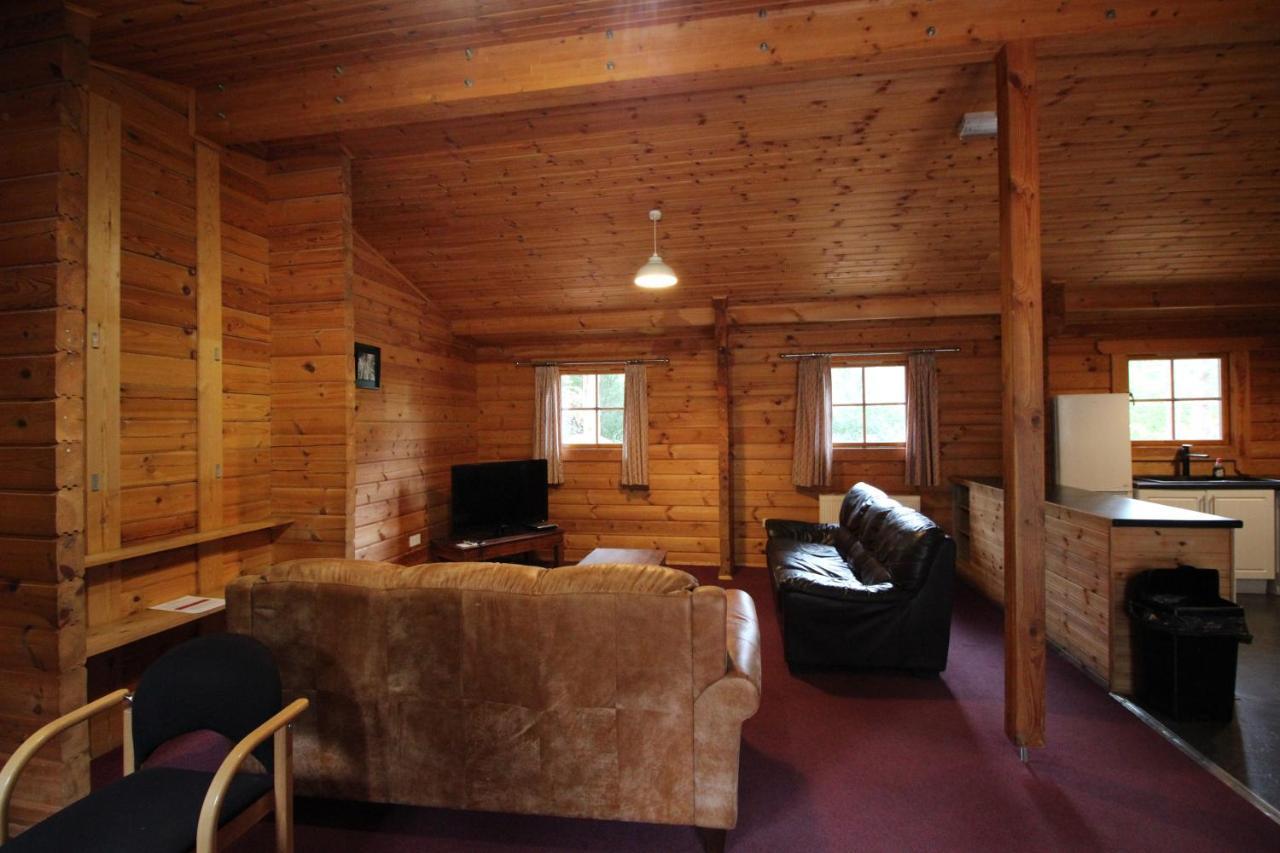 Вилла Avon Tyrrell Outdoor Activity Centre Bransgore Экстерьер фото