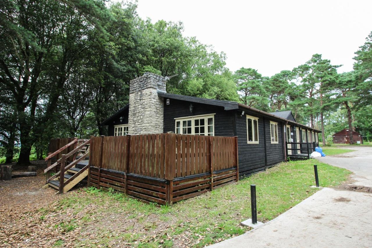Вилла Avon Tyrrell Outdoor Activity Centre Bransgore Экстерьер фото