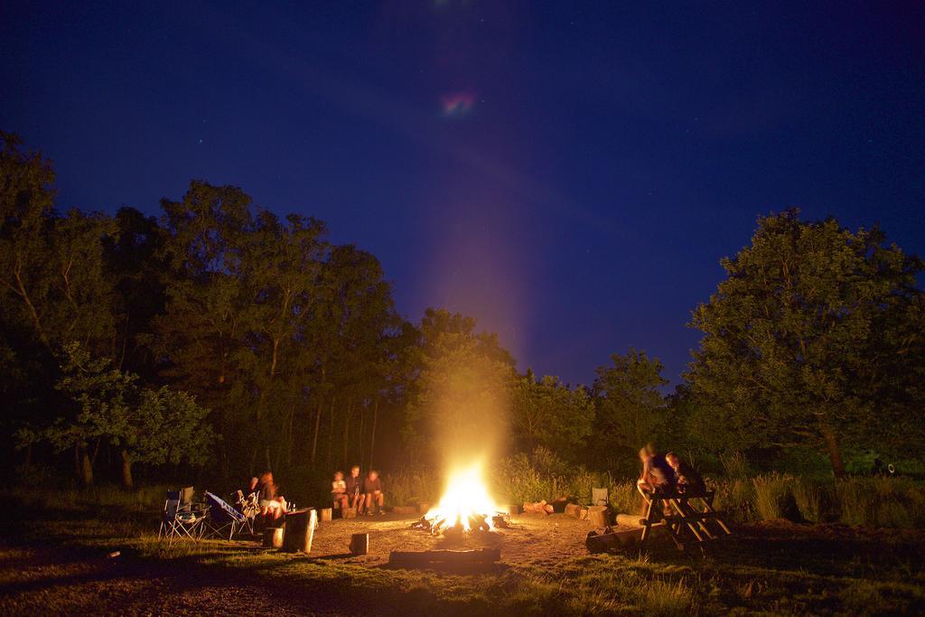 Вилла Avon Tyrrell Outdoor Activity Centre Bransgore Экстерьер фото